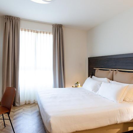 Hatelier Garda Home By Enjoy Garda Hotel Peschiera del Garda Exteriér fotografie